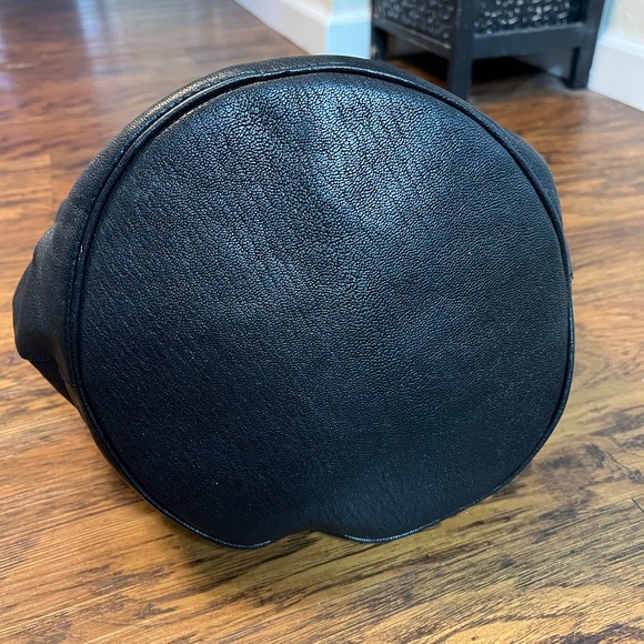 Hogan leather bucket bag - Picture 10 of 10